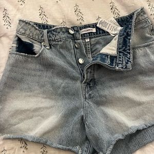 Good American Shorts